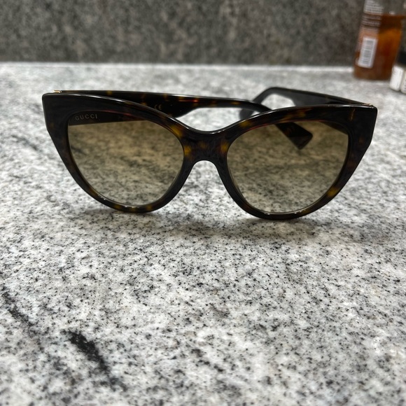 Gucci cat eye sunglasses - Picture 4 of 7